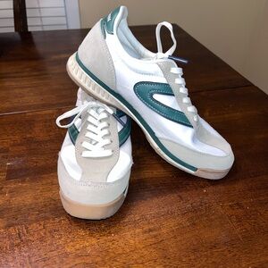 Tretorn Kristine women’s sneaker shoe size 7 green white trendy preppy casual